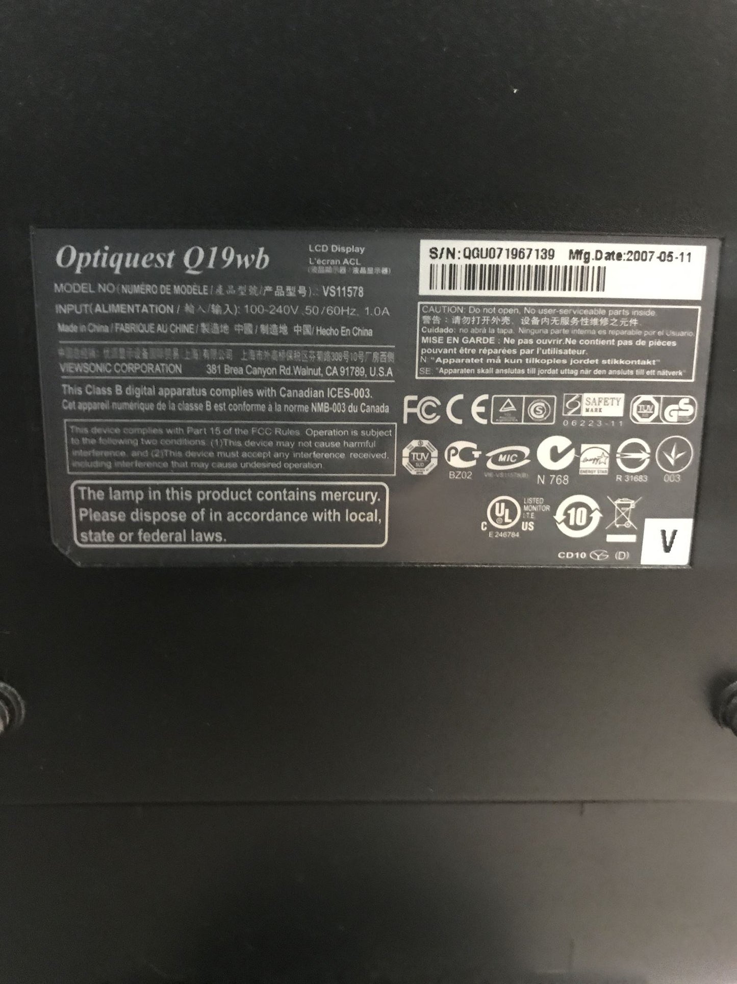 Optiquest Q19wb Widescreen 19'' LCD Monitor with built in speakers. Comes with P