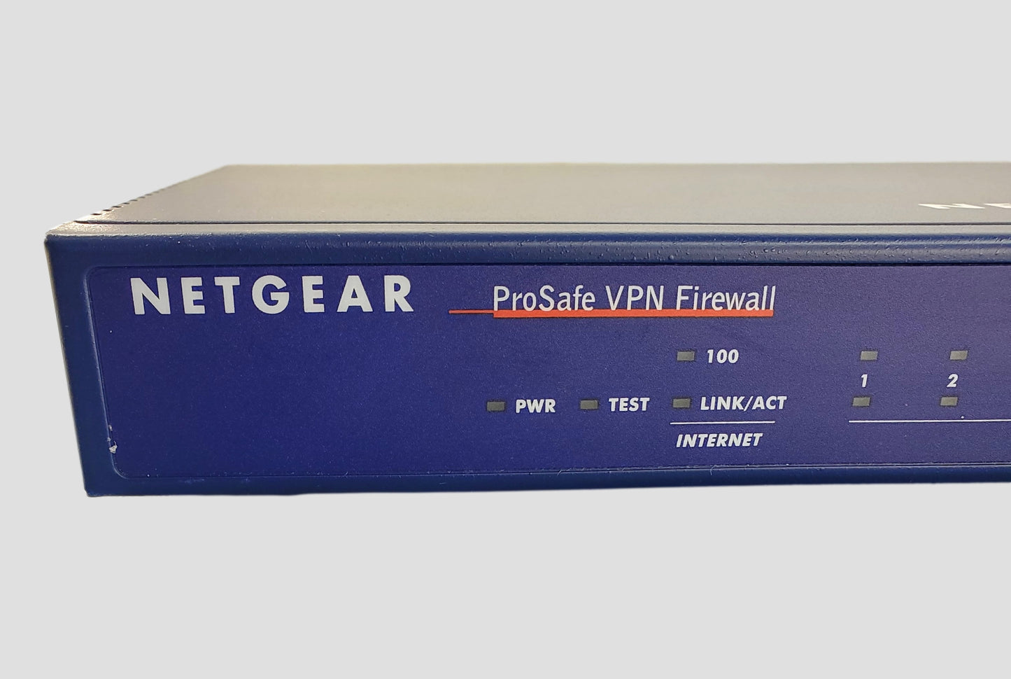 Netgear FVS318 ProSAFE VPN Firewall with 8 Port Switch