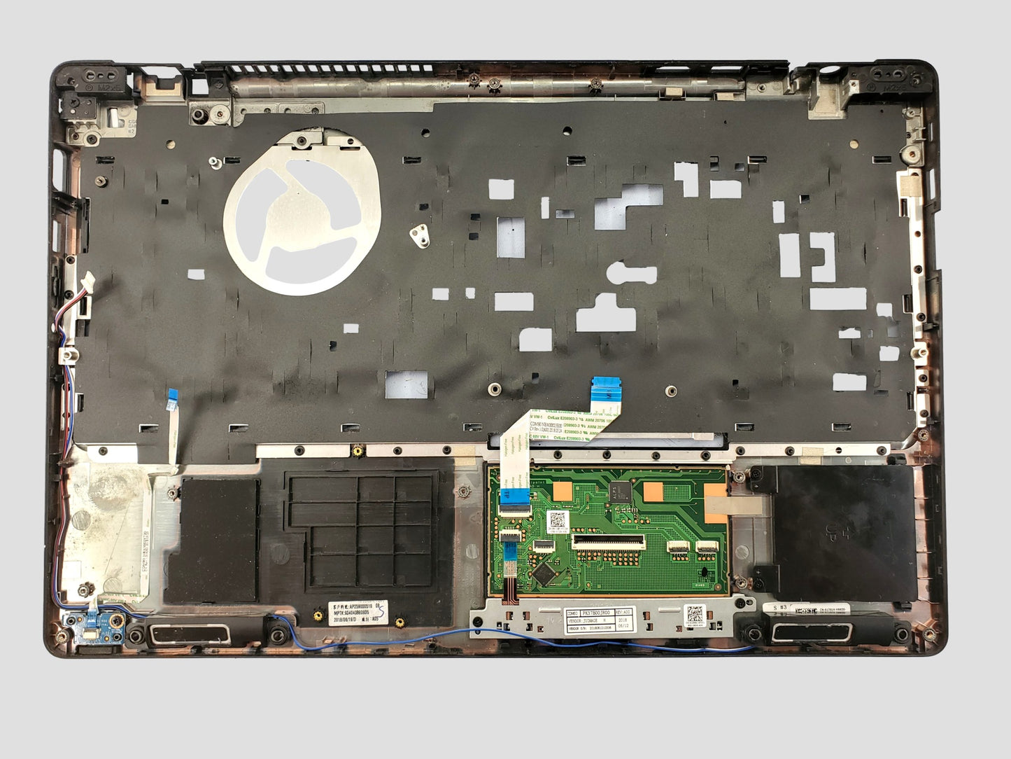 Dell Latitude 5580 Precision 3530 Palmrest Touchpad Assy A176U4