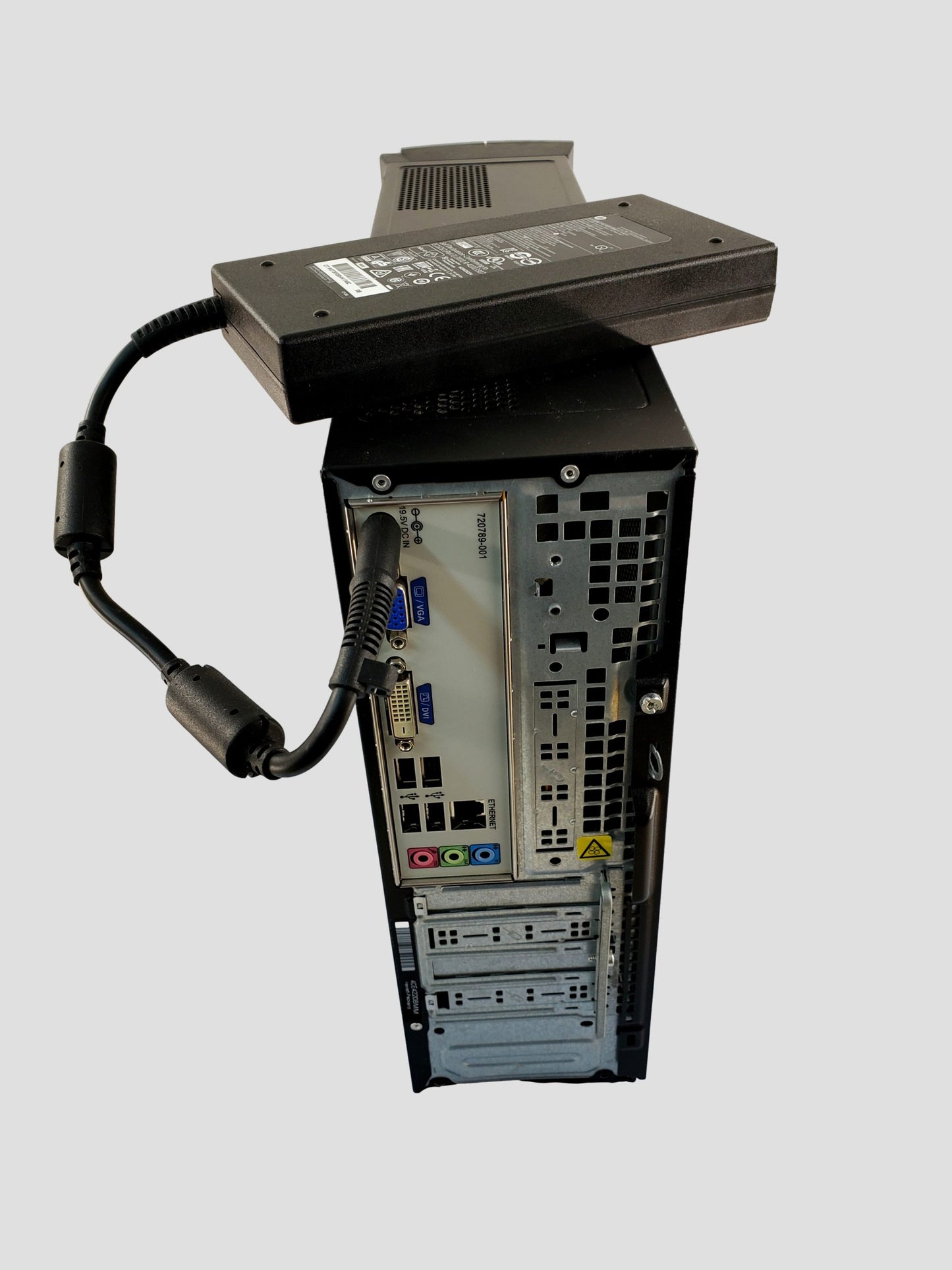 HP Pavilion AMD E1-2500 8GB RAM 500GB Windows 10