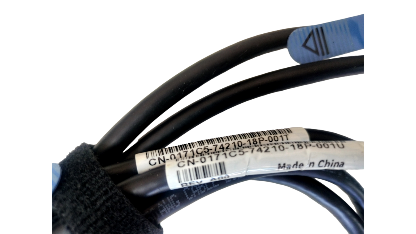 2x Dell PowerVault MD1200 SAS SFF-8088 1M SAS External Cable 171C5