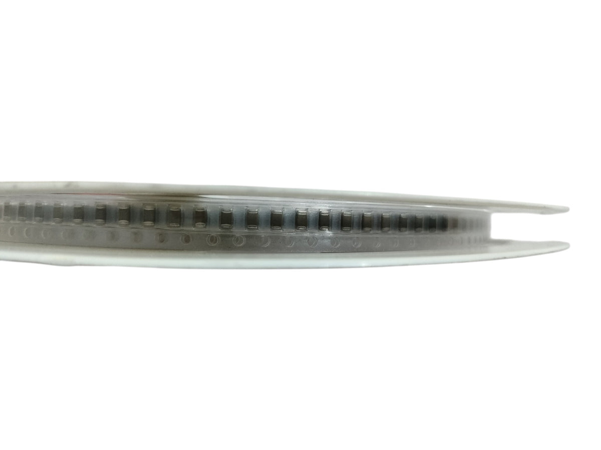 Reel of ~1880 KEMET C1206C106Z8VAC7800 10uF 10V 1206 SMD Ceramic Capacitors MLCC