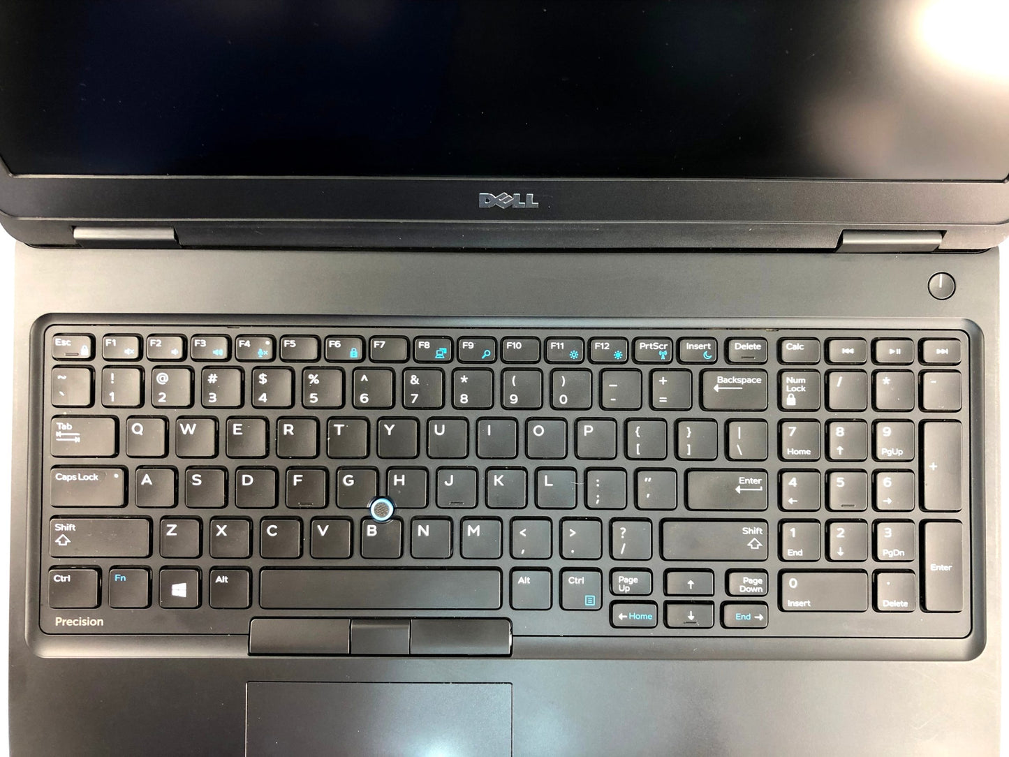 Dell Precision 3520 i7-7820HQ 2.9GHz 16GB RAM 256GB SSD nVIDIA M620 Win 11