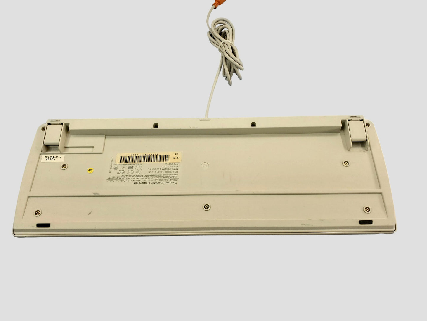 Vintage Compaq keyboard RT235BTW 123754-001A PS/2 Off White*