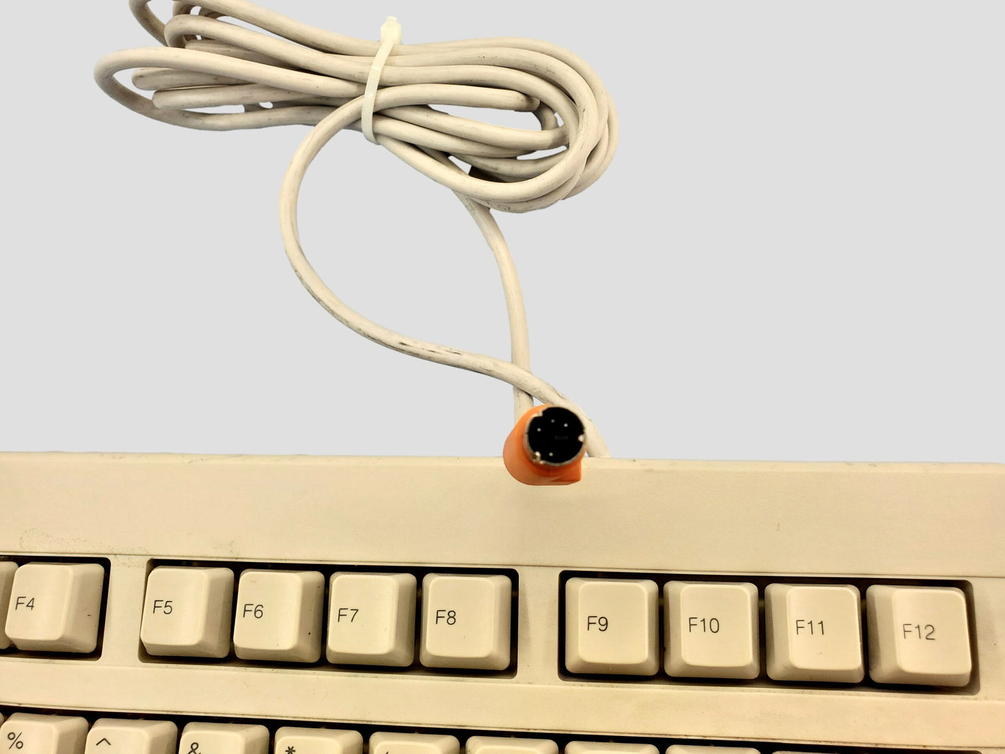 Vintage Compaq keyboard RT235BTW 123754-001A PS/2 Off White*