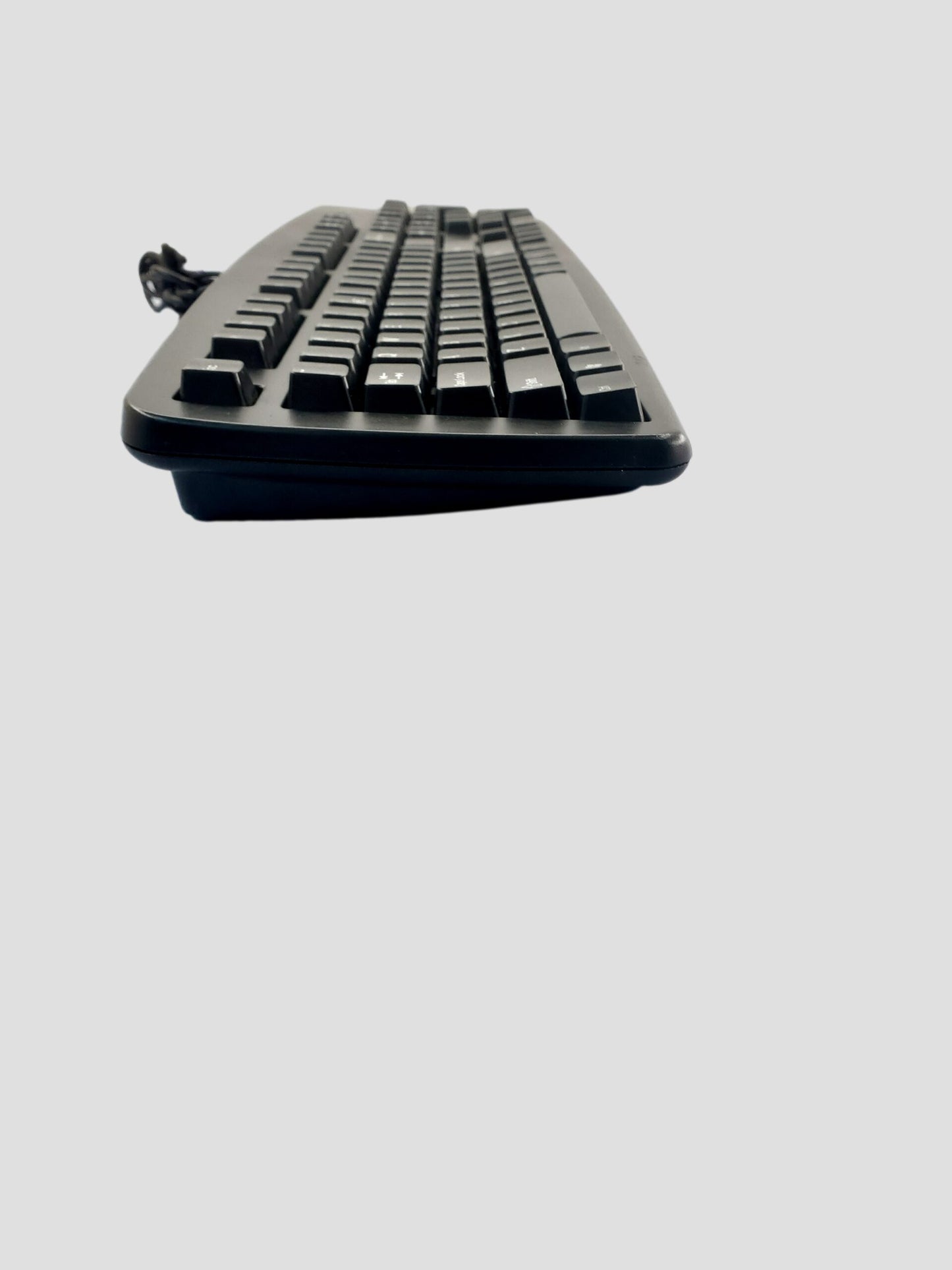 Standard Black Wired S/N 000000742 Keyboard