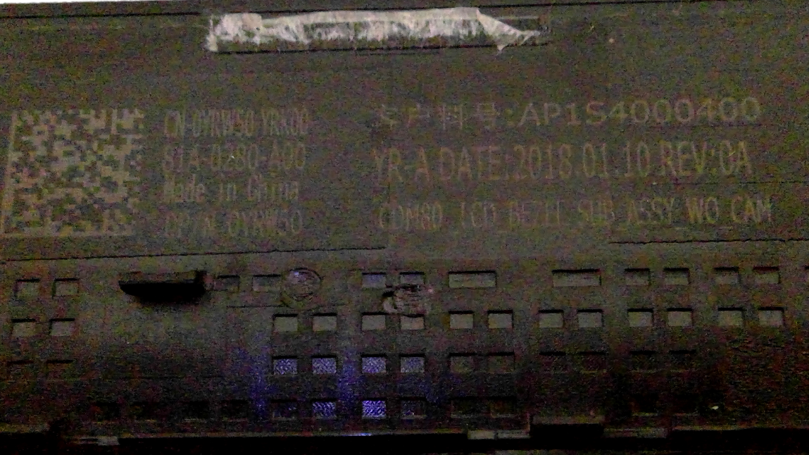 Dell Latitude 5580 Precision 3520 LCD Bezel No WebCam Port YRW50 0YRW50