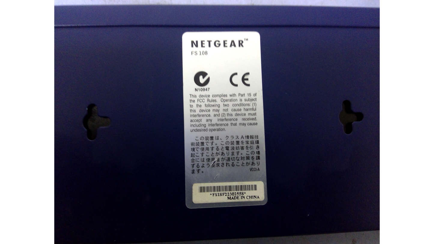 Netgear FS108 v2 8 Port 10/100 Fast Ethernet Switch