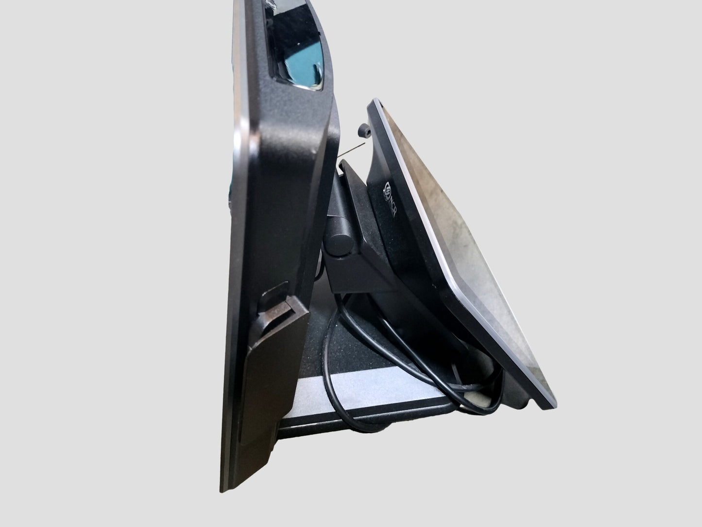 NCR 7761-3100-0077 15" Touchscreen Terminal POS w Extra 10" Screen