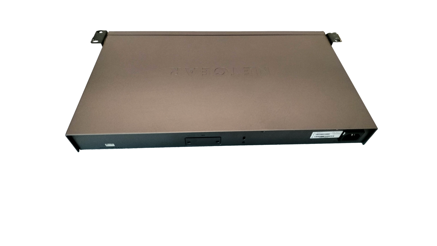 NetGear ProSAFE S3300-28X-POE+ GS728TXP 24x GE 4x 10G PoE Smart Ethernet Switch