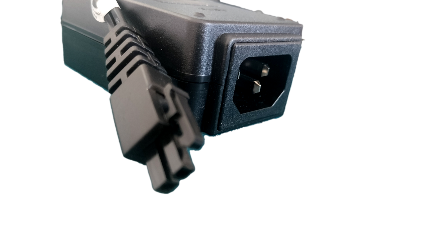 New SonicWall 12V 1.5A Power Supply – SA124C-12V