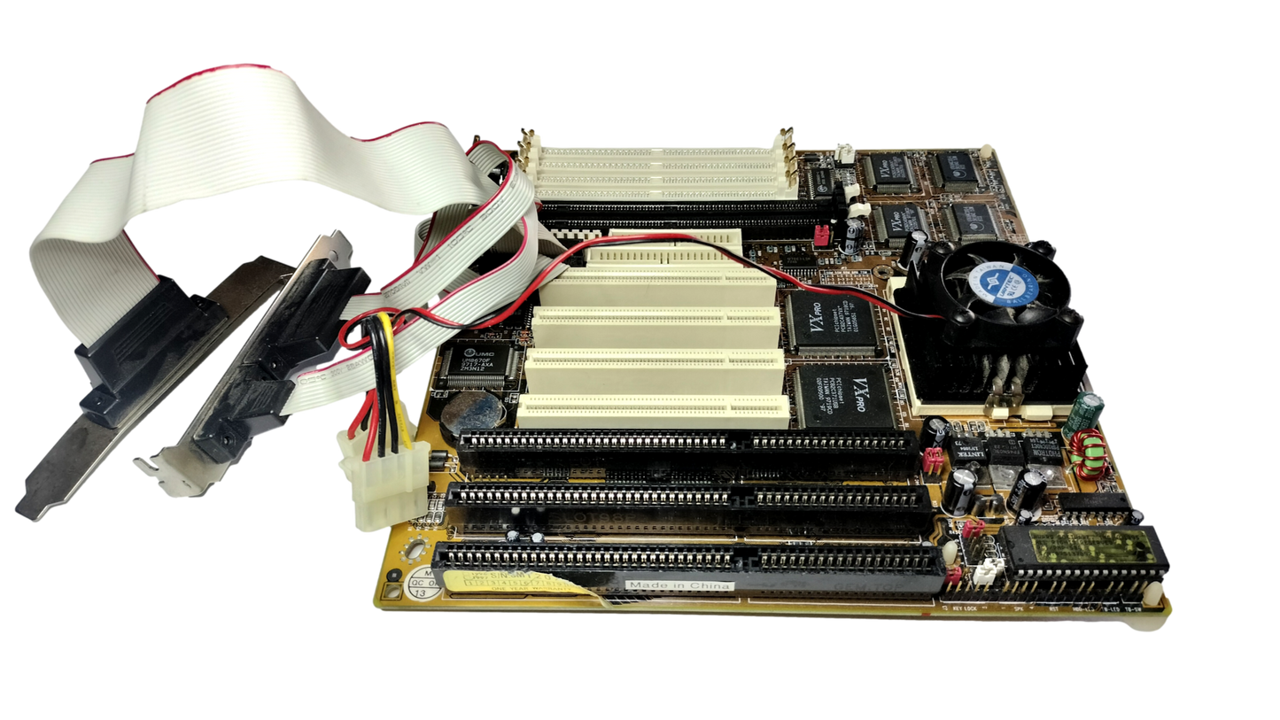 PCchips MB-M537 Socket7 Motherboard Elpina V5.1A