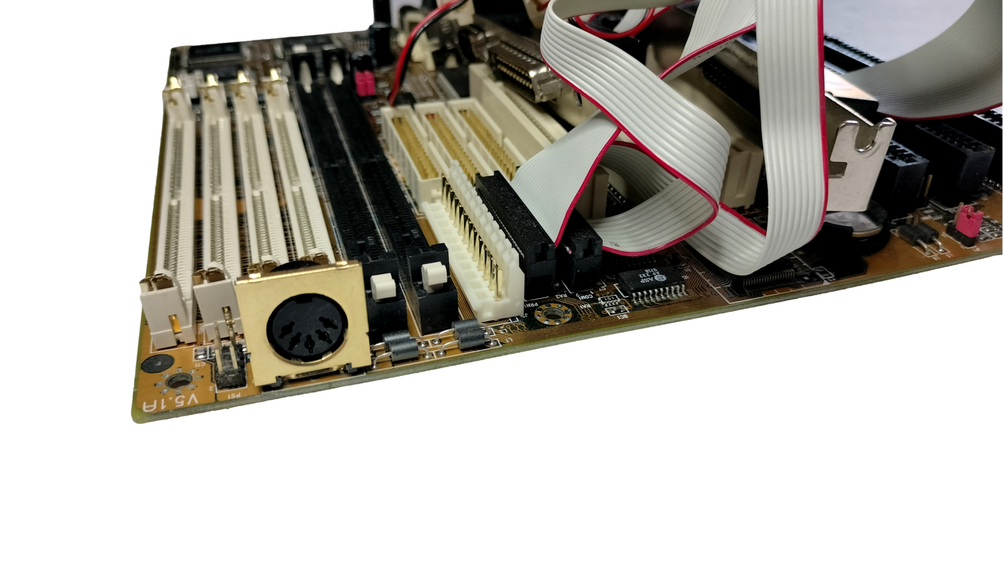 PCchips MB-M537 Socket7 Motherboard Elpina V5.1A