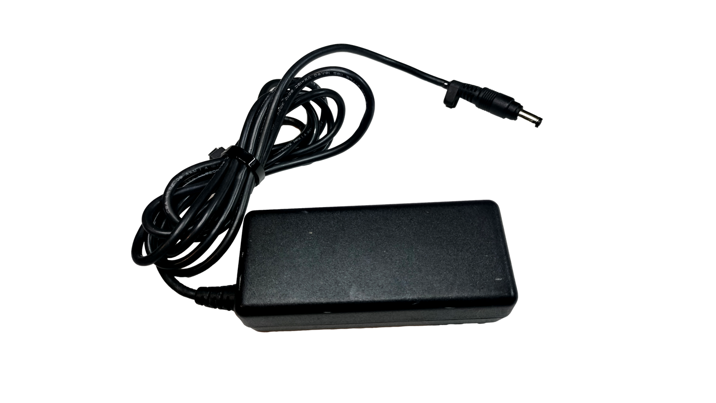 Compaq 18.5V 2.7A AC Adapter 159224-001 163444-001