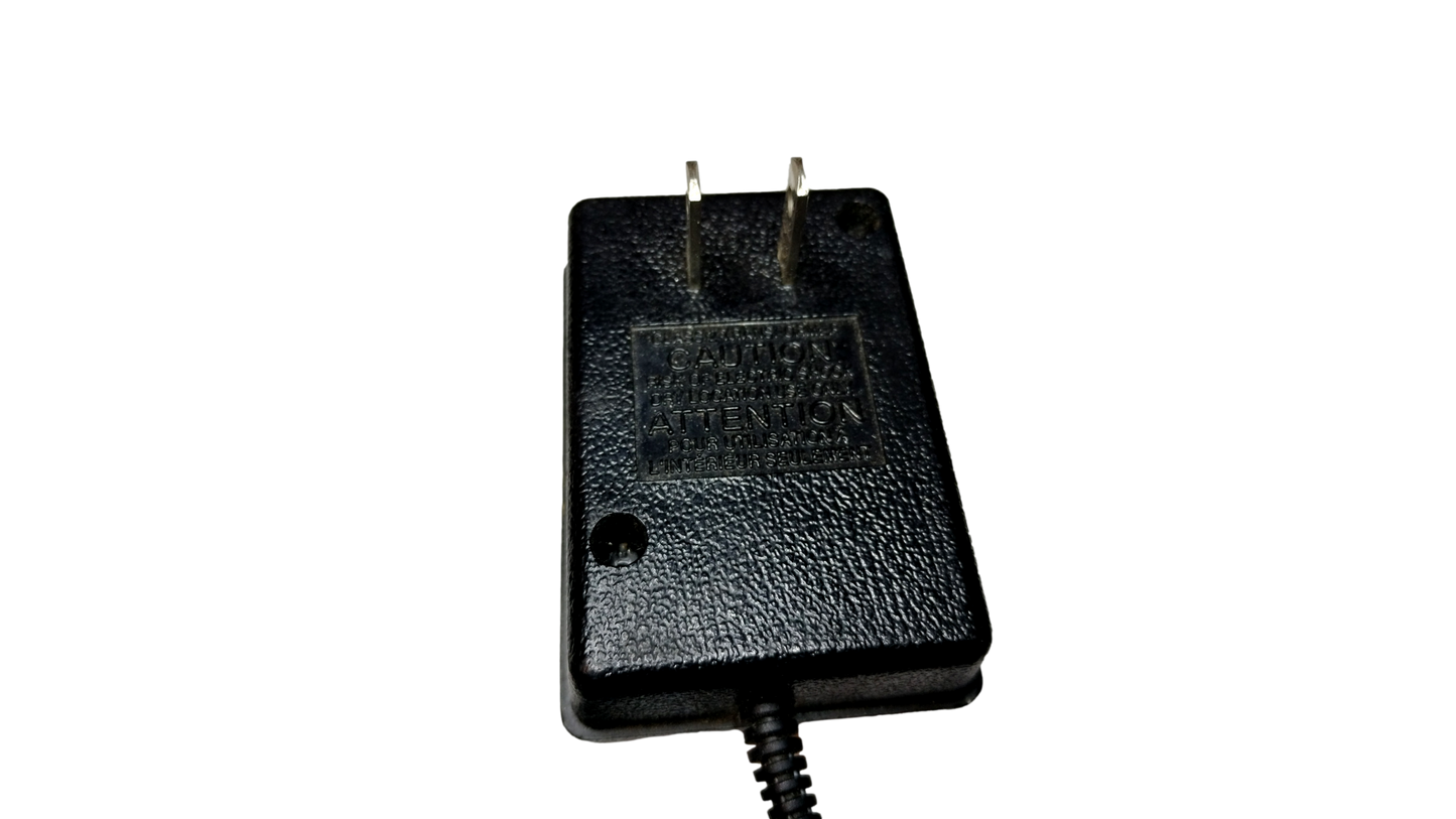 Powerline Universal AC Adapter Voltage Selector from 3 VDC -12 VDC Model 0900-38