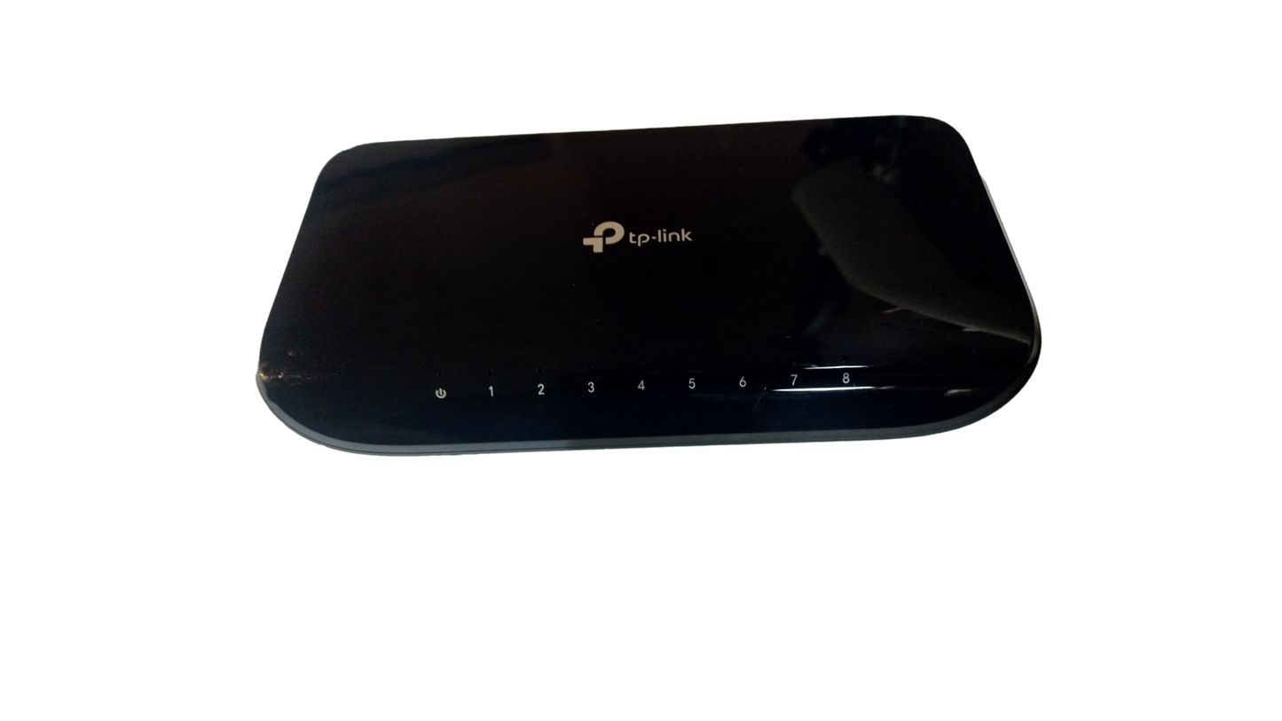 TP-Link TL-SG1008D 8-Port 10/100/1000Mbps Gigabit Ethernet Desktop Switch