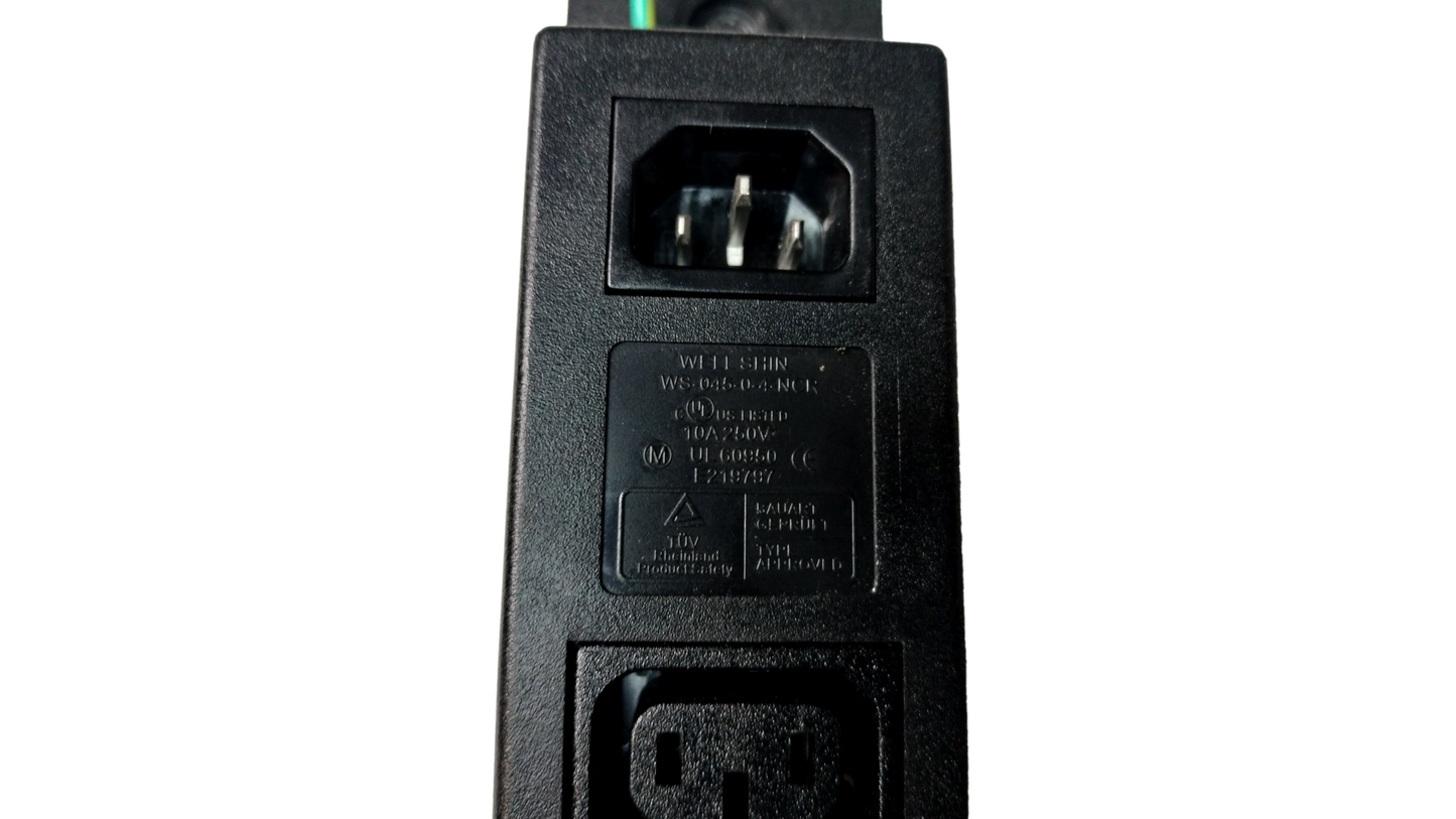 Well Shin WS-045-0-4 10A 250V Power Strip