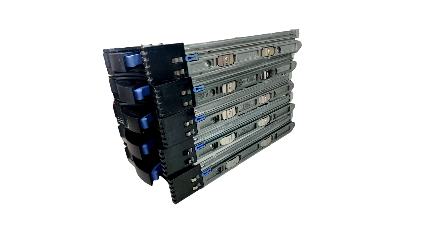 Lot of 5 IBM eServer SCSI Hard Drive  Caddy  FRU 06P5758 06P5760