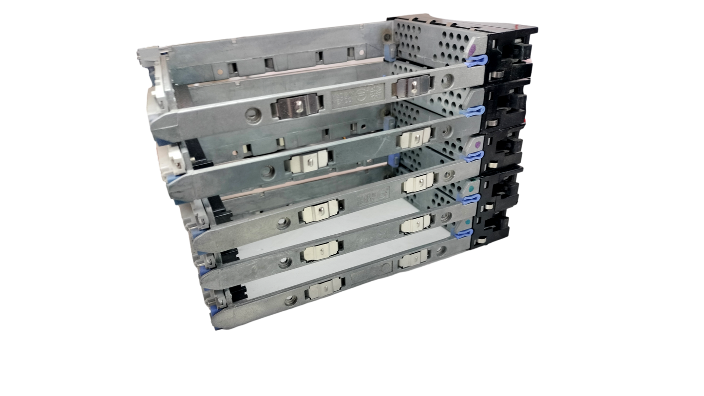 Lot of 5 IBM eServer SCSI Hard Drive  Caddy  FRU 06P5758 06P5760