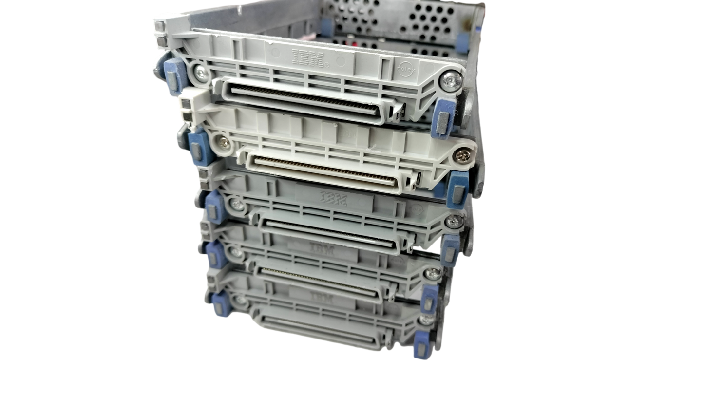 Lot of 5 IBM eServer SCSI Hard Drive  Caddy  FRU 06P5758 06P5760