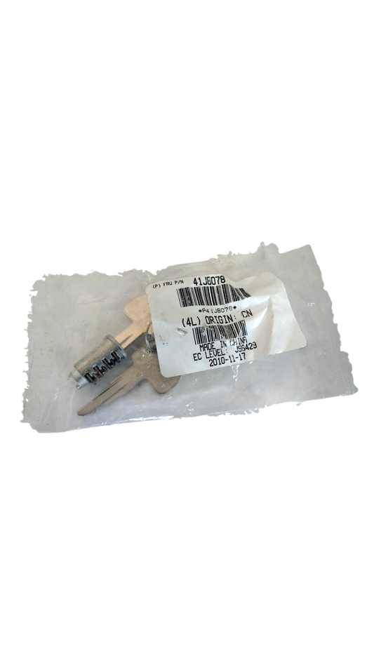 IBM/Toshiba 9952 Cash Drawer Key and lock set PN 4674170, 41J8078