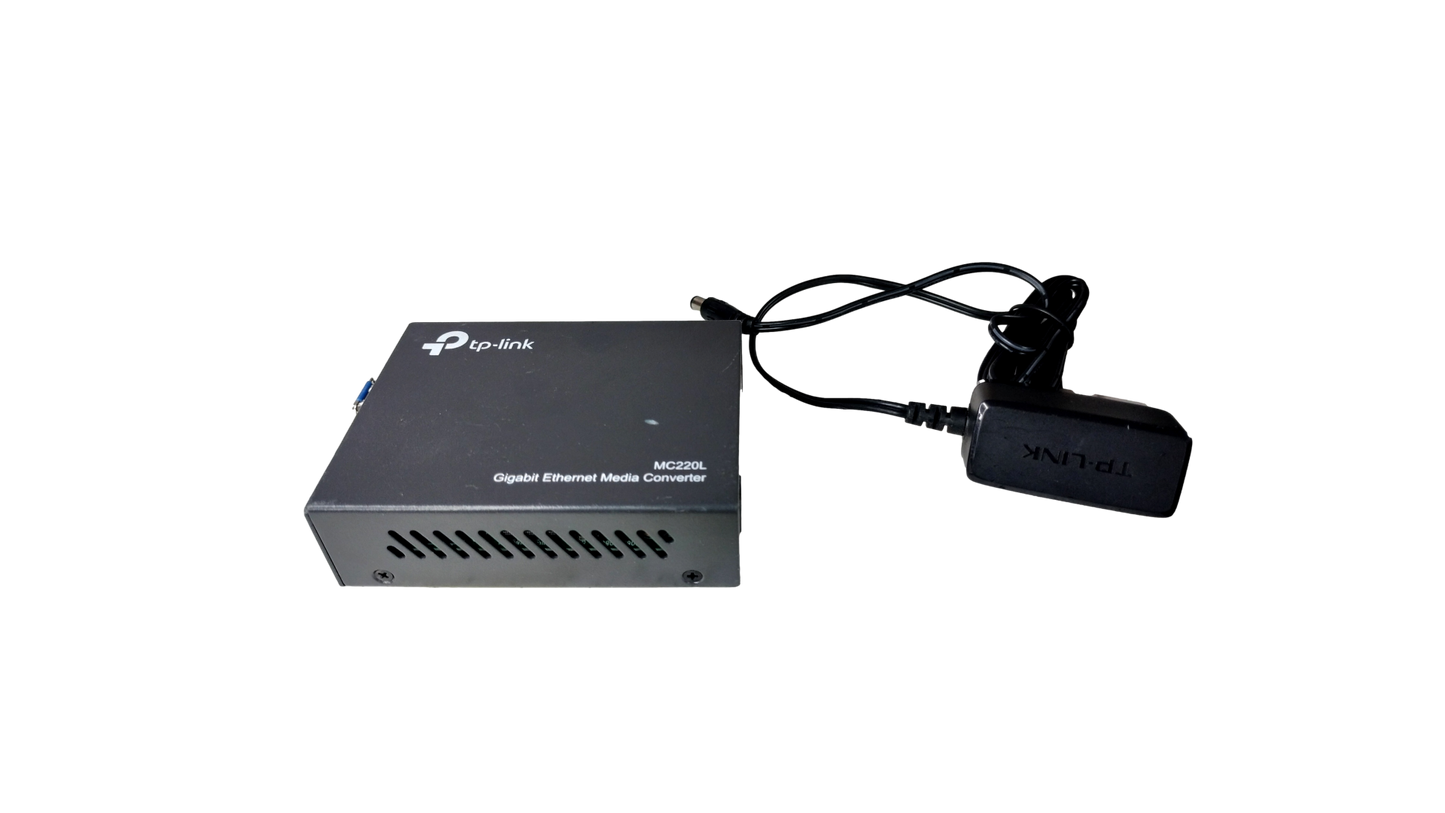 TP-Link MC220L Gigabit Ethernet Media Converter