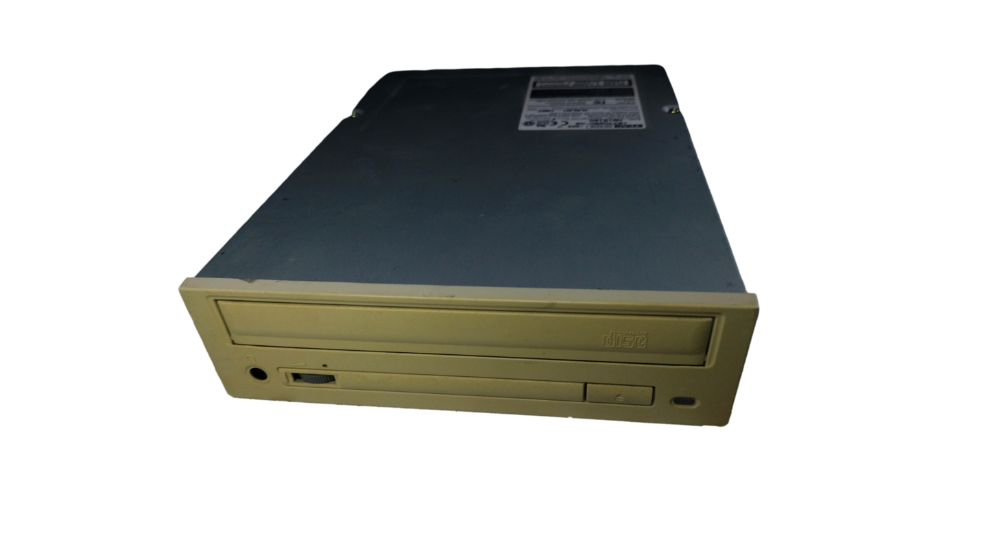 TEAC CD-524E-002-U IDE CDROM