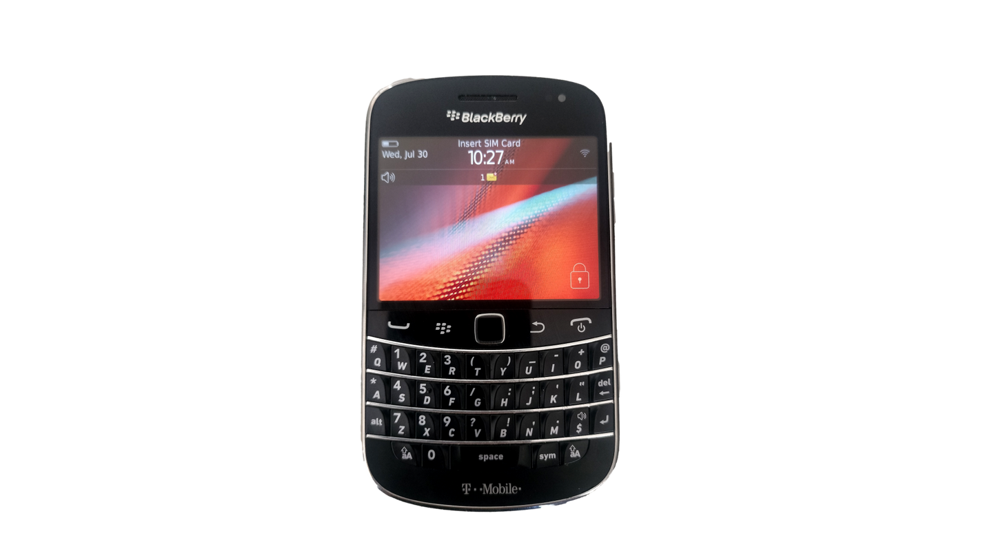 BLACKBERRY 9900 BOLD - 8 GB - Black with Original Charger #3