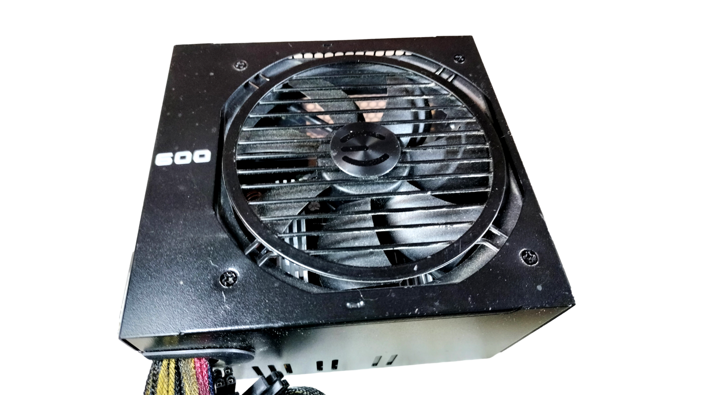 EVGA 600B 100-B1-0600 600W 20+4-Pin ATX Desktop Power Supply