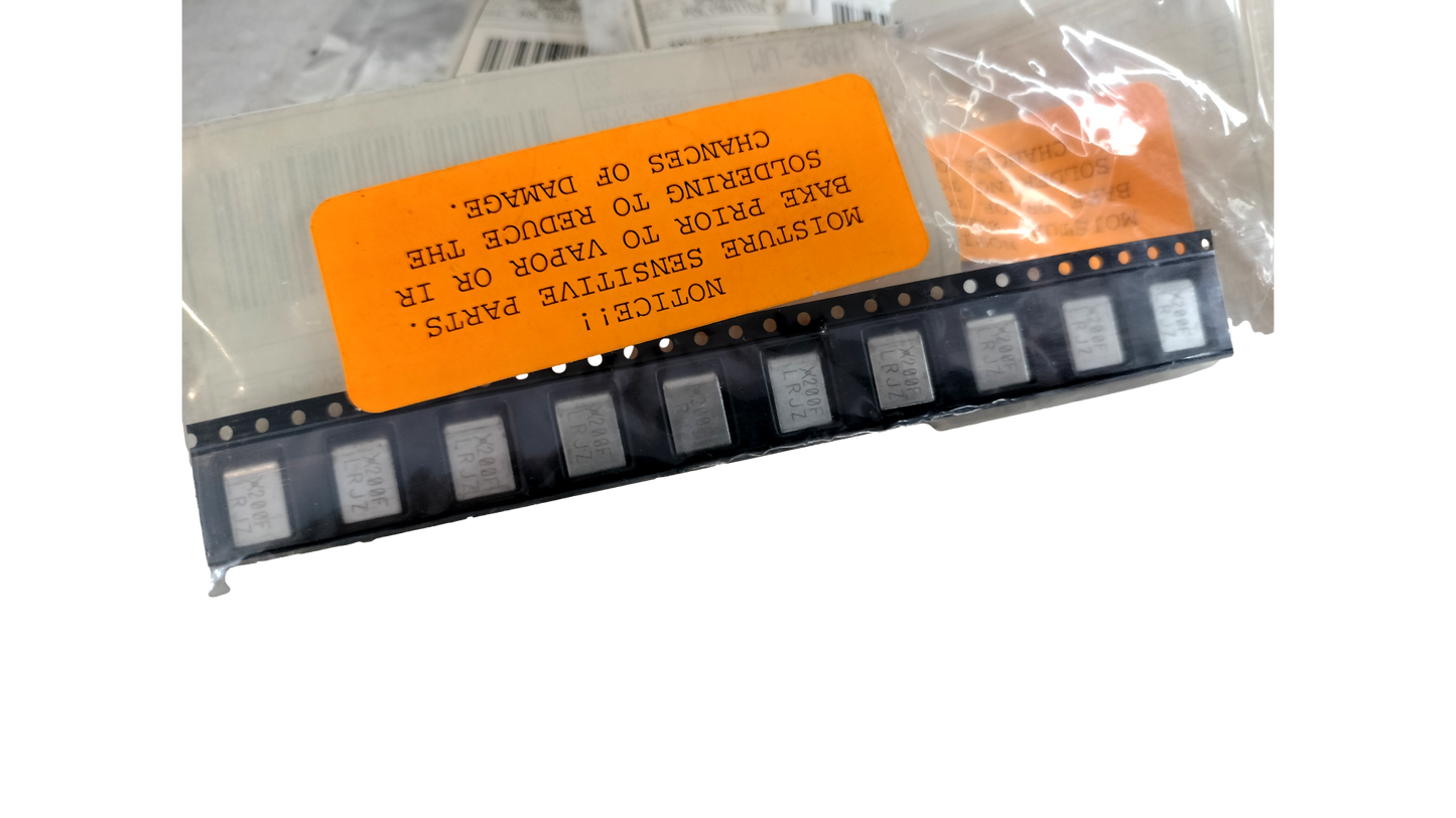 32x DigiKey SDM200FCT-ND Polyswitch 2.00a Hold SMD SMD200F-2