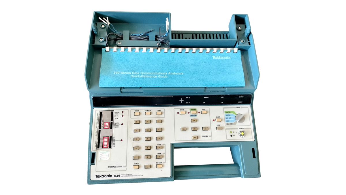 Vintage Tektronix 834 Programmable Data Communications Tester Protocol Analyzer 834 Error