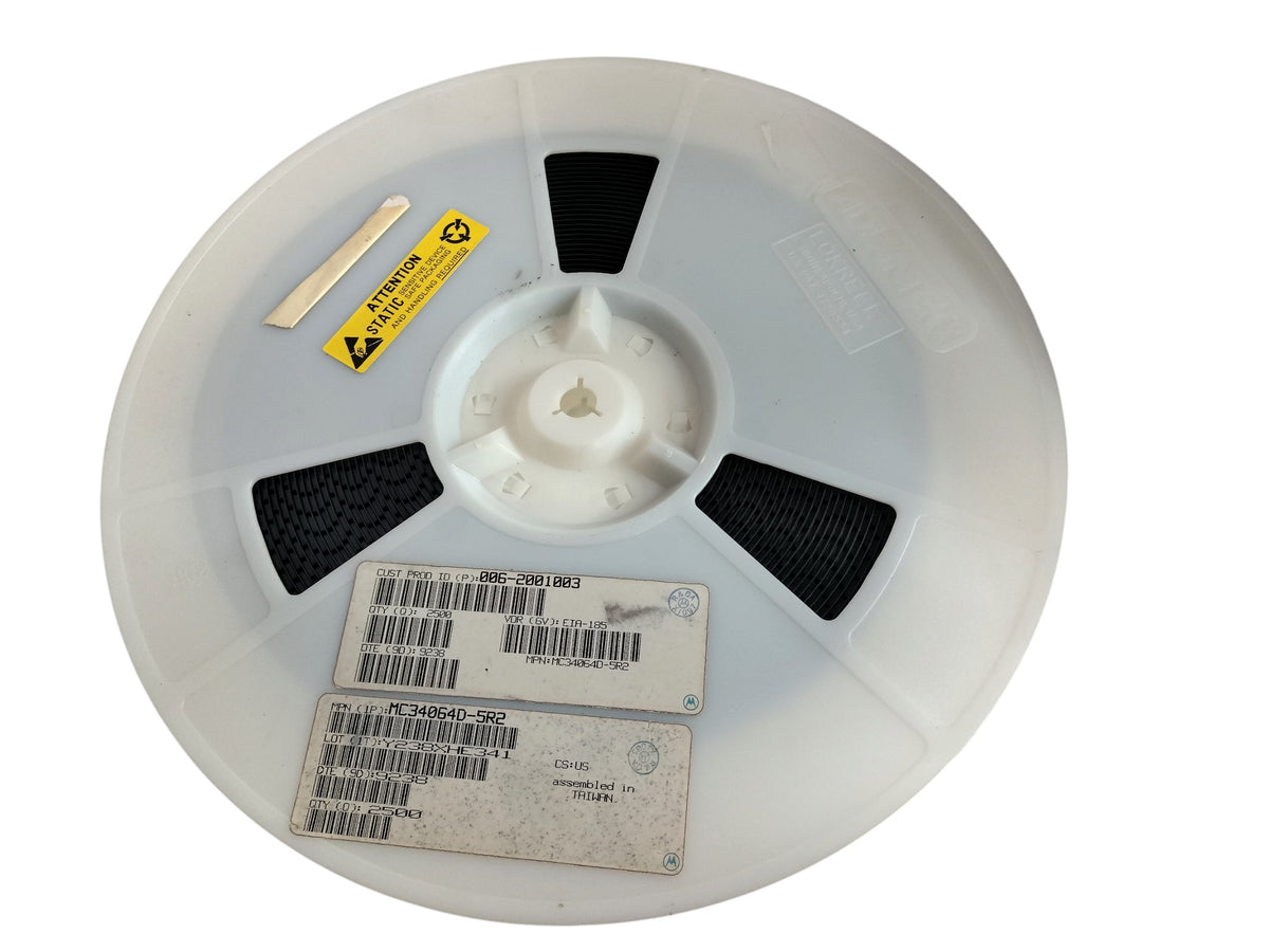 Reel of Motorola MC34064D-5R2 Undervoltage Sensing Reset IC SOIC-8 006-2001003