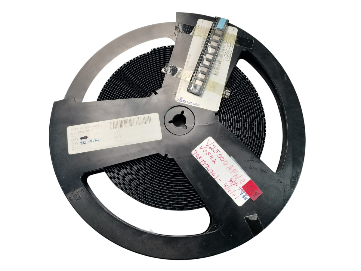Reel of ~983 Fox Electronics 25.000 MHz 25MHz SMD Crystal Oscillators V25000AFNC