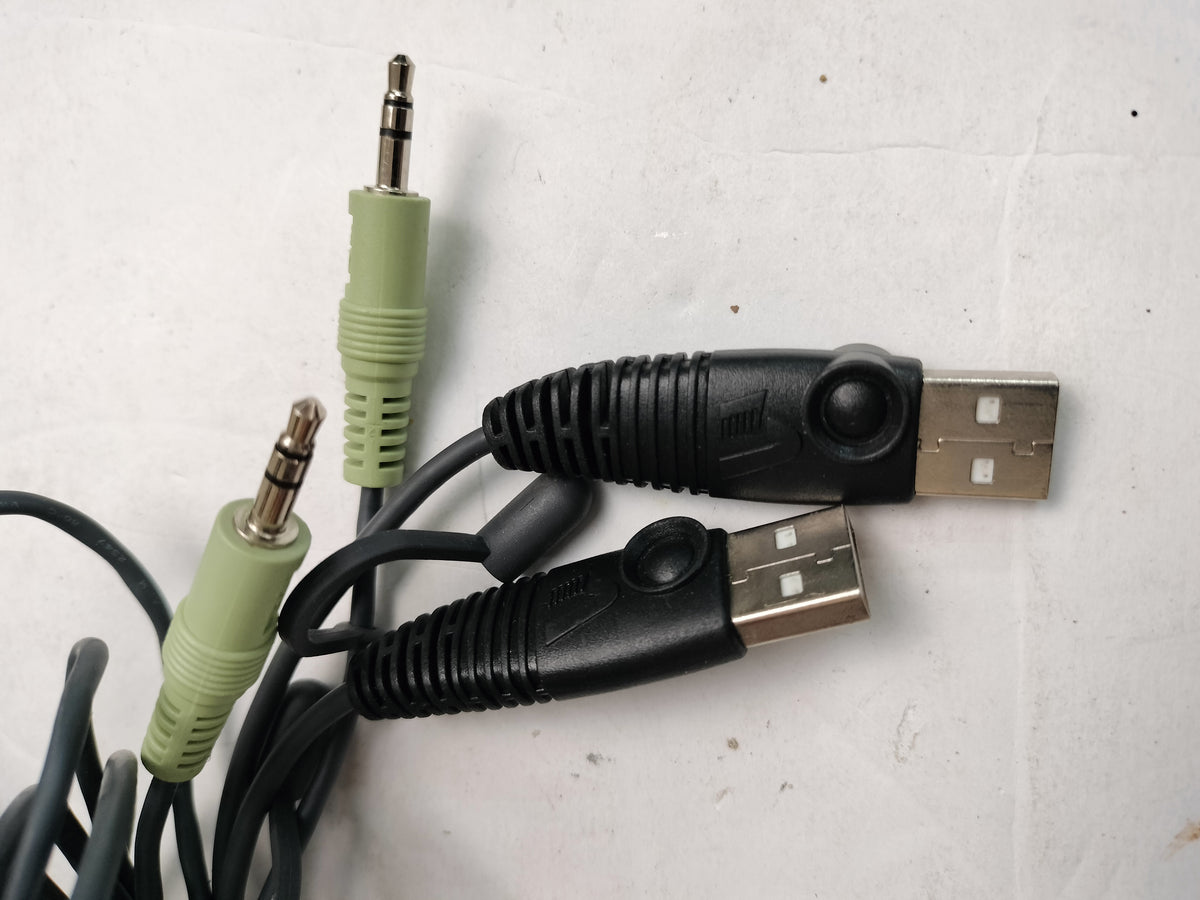 IOGEAR GCS632U 2-Port USB VGA Audio KVM Switch w/ Built-In Cables 0X01-0662-000G