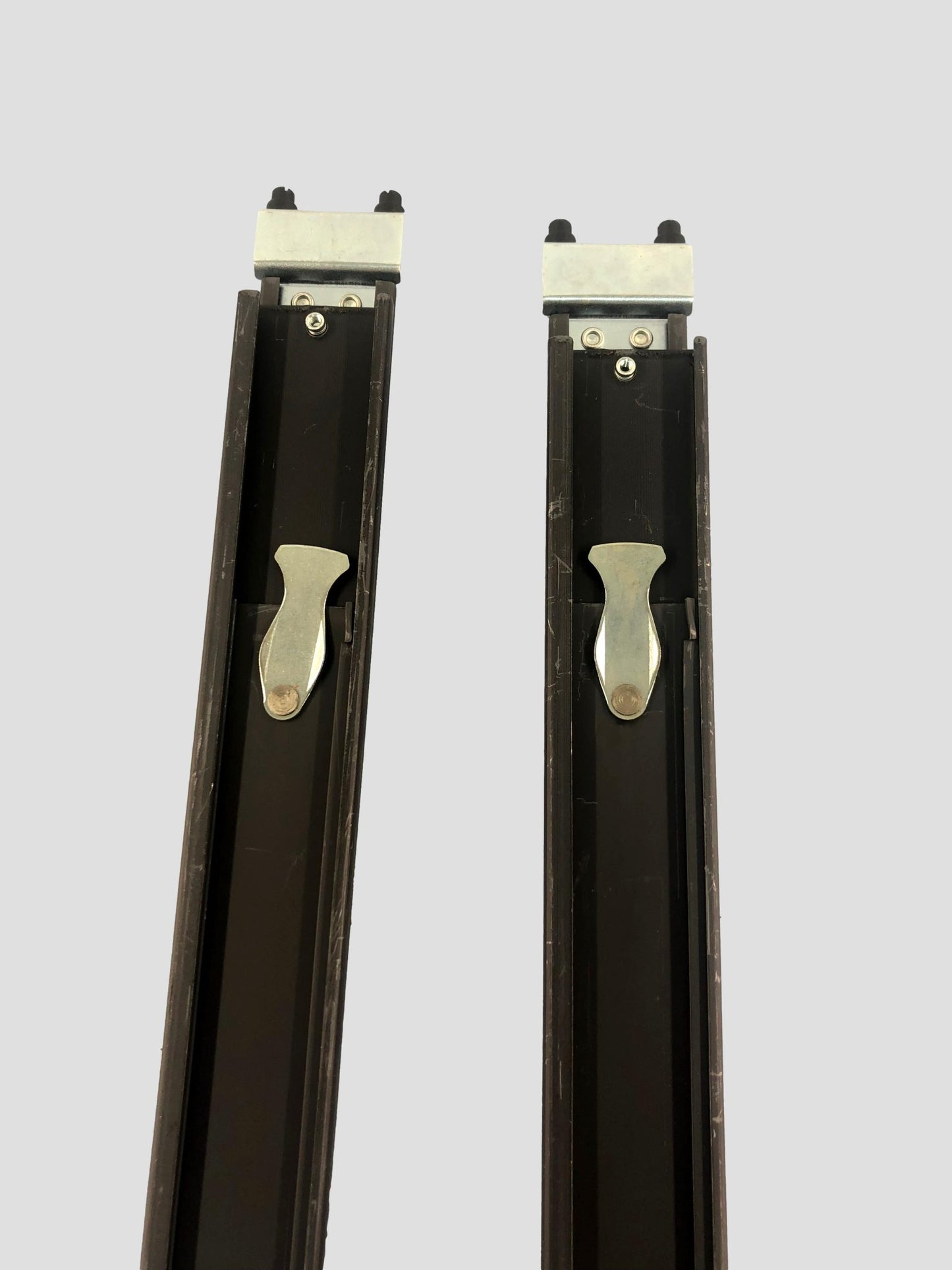 General Devices Server Rack Rails - Universal