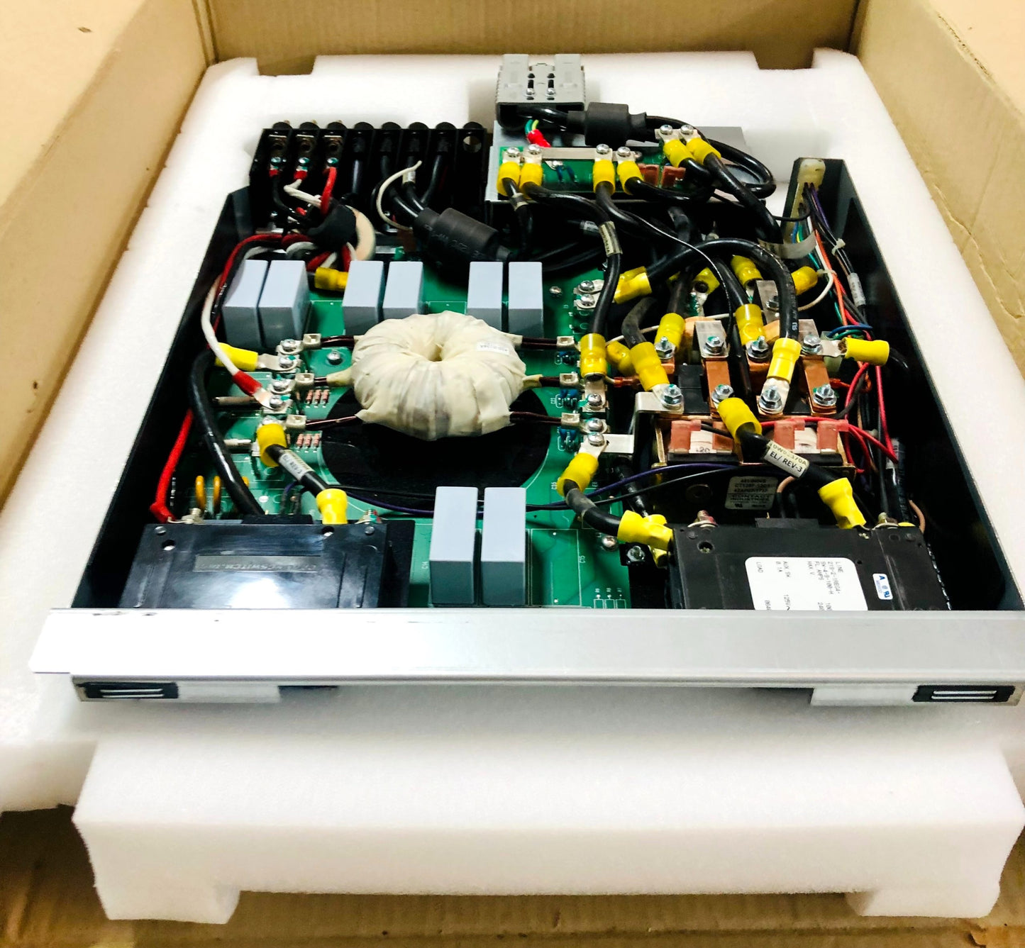 NEW APC SymMetra LX Frame Electronics Module- 200/208V SYAFSU13