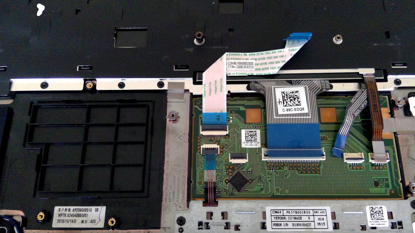 Genuine Dell Latitude 3520/3530 Laptop Palmrest with Keyboard + Touchpad A174PA