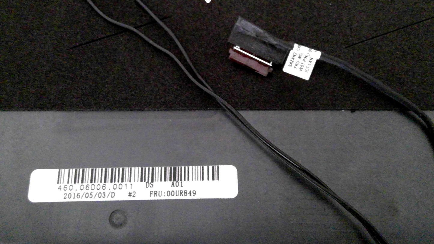 Lenovo Thinkpad T560 LCD Lid Cover w hinges cables 00UR849
