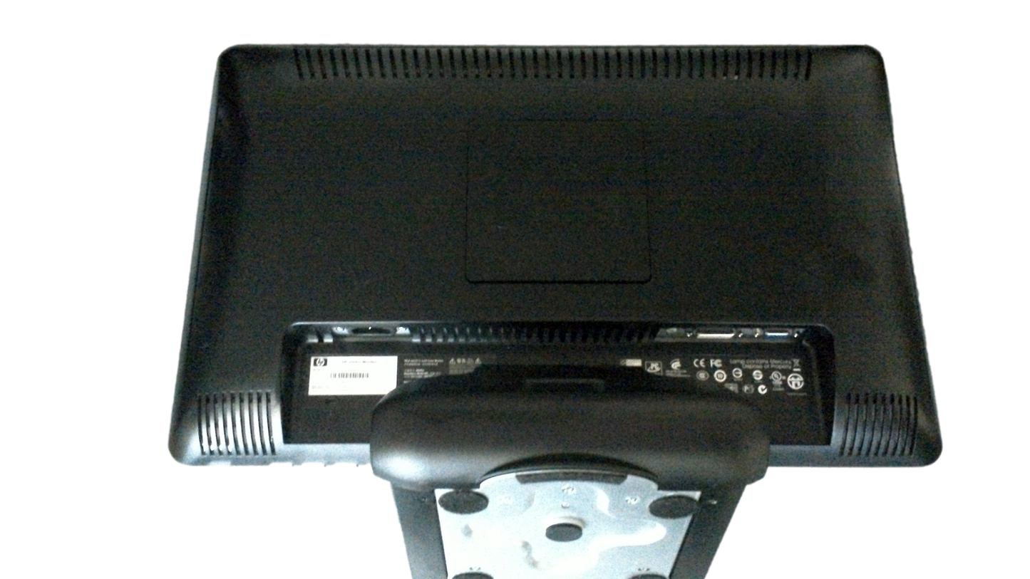 HP 20” Color LCD Monitor 2009m Integrated Speakers Front Controls