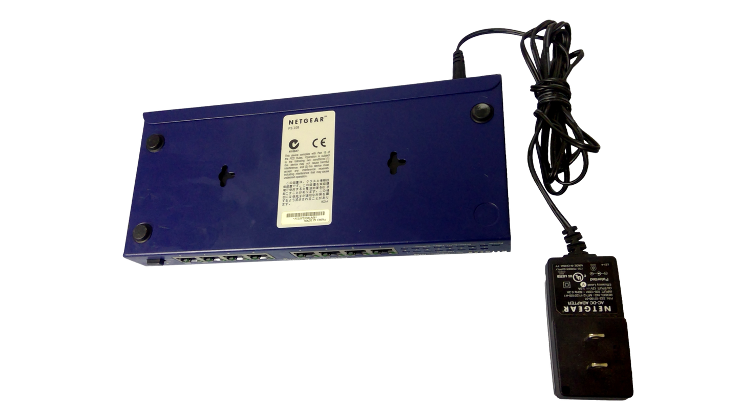 Netgear FS108 v2 8 Port 10/100 Fast Ethernet Switch
